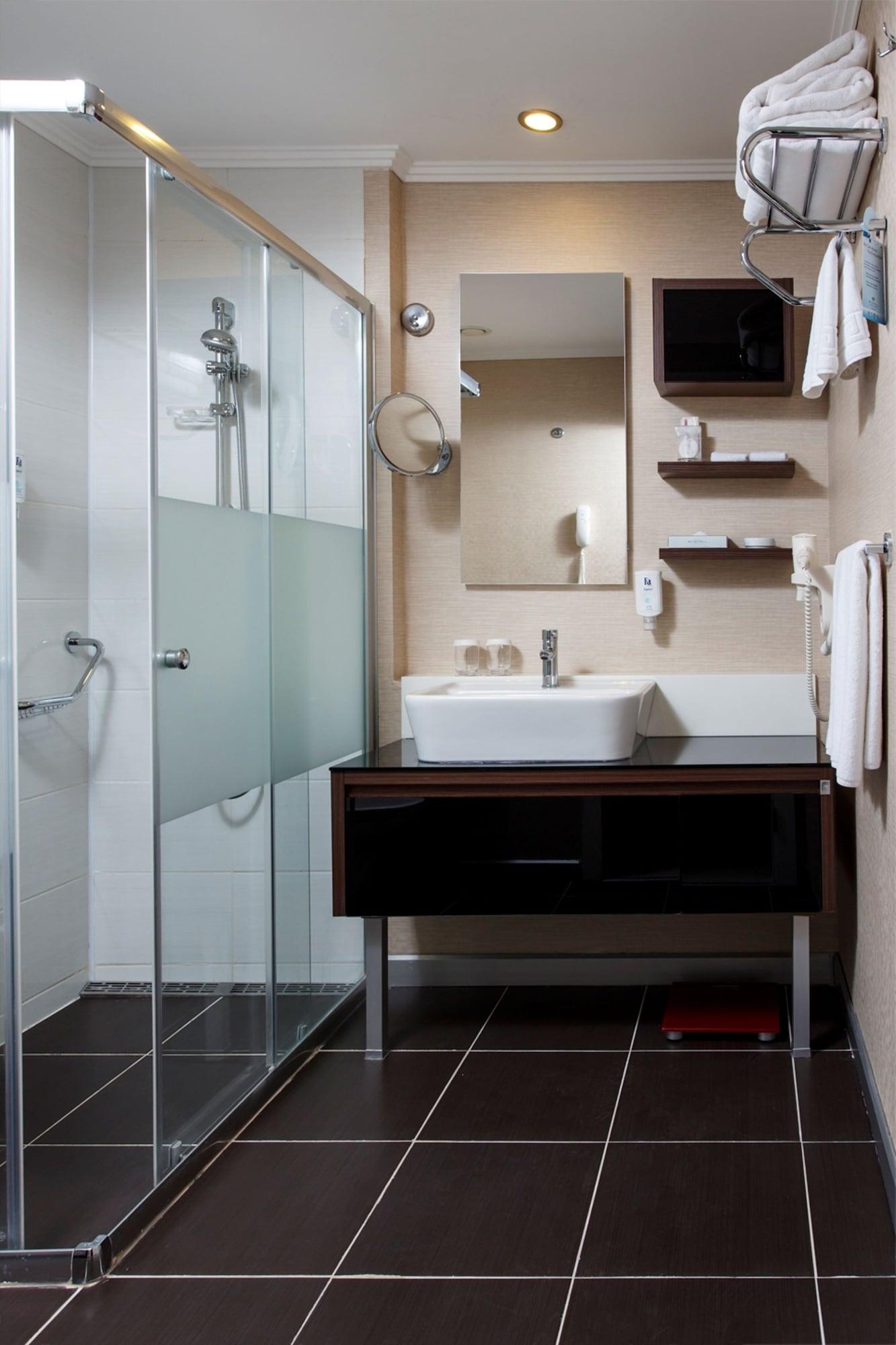 Flora Suites Atasehir Provincia di Provincia di Istanbul Esterno foto