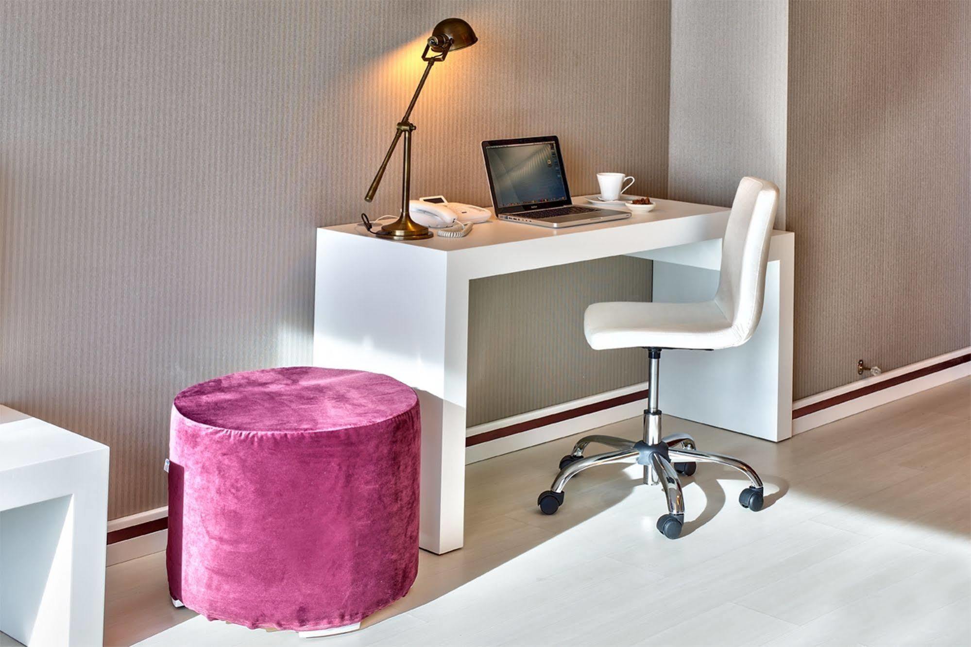 Flora Suites Atasehir Provincia di Provincia di Istanbul Esterno foto